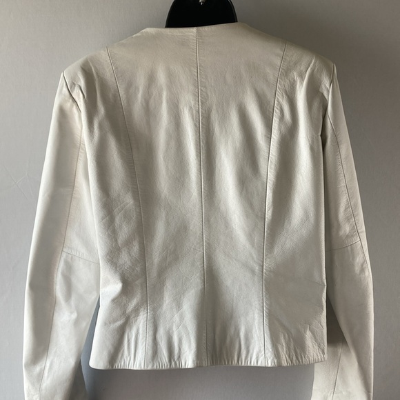 White Leather and silver grommet size medium jacket. Made in Argentina - Picture 5 of 11